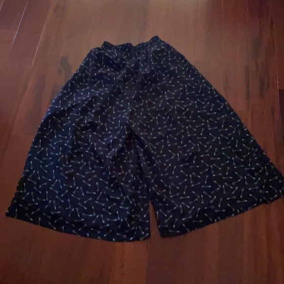 BCBGENERATION black and white arrow palazzo pants - Picture 5 of 6